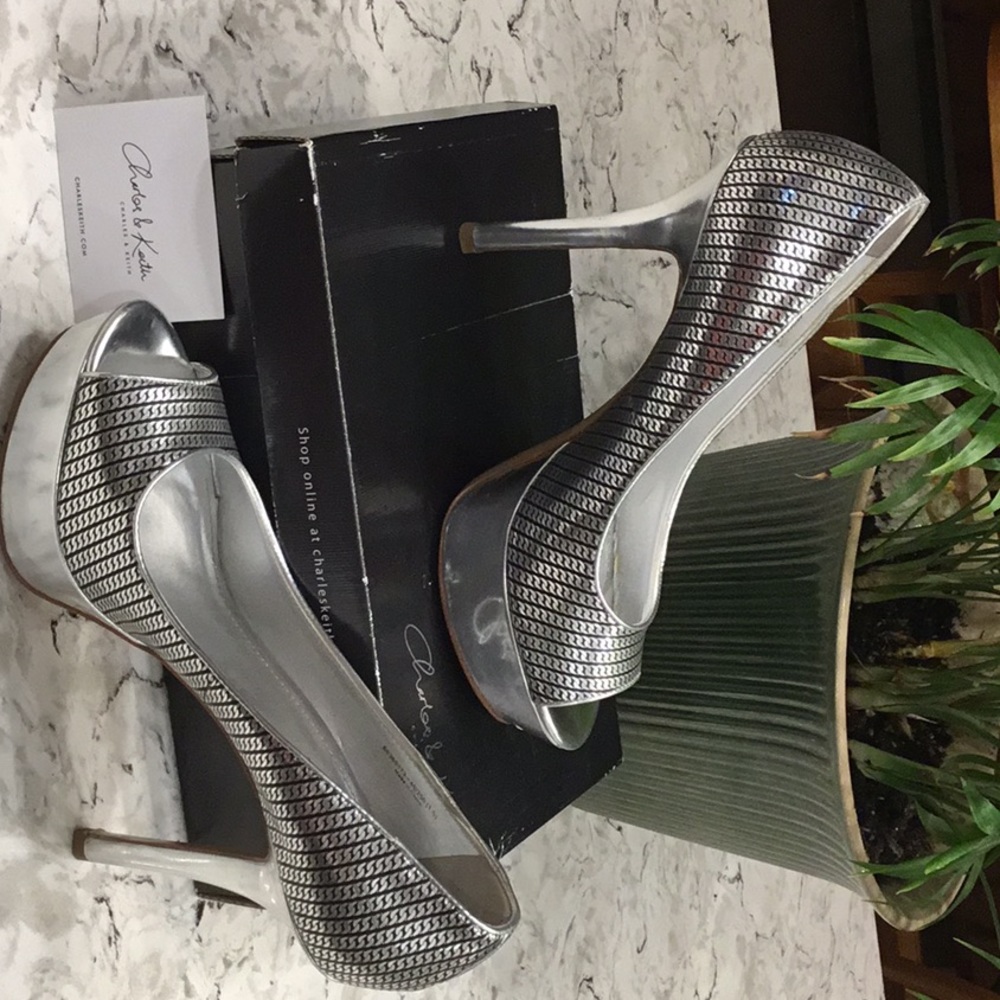 Silver platform peep toe pumps-size 40